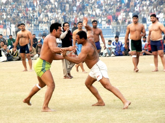 ¿Qué es el Slap Kabaddi? ¡Muchas bofetadas y caos!